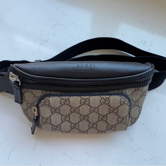 Gucci GG Supreme Monogram Belt Bag - Picture 9 of 10